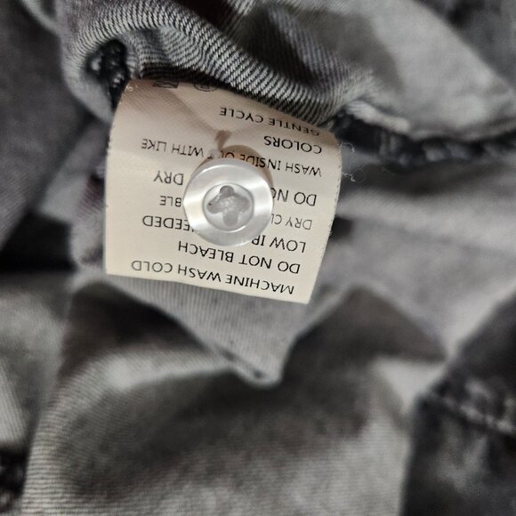 Denim Dress Sleeveless Gray Acid Wash Denim Button-Up Tunic Tiered Skirt Design - Picture 10 of 13